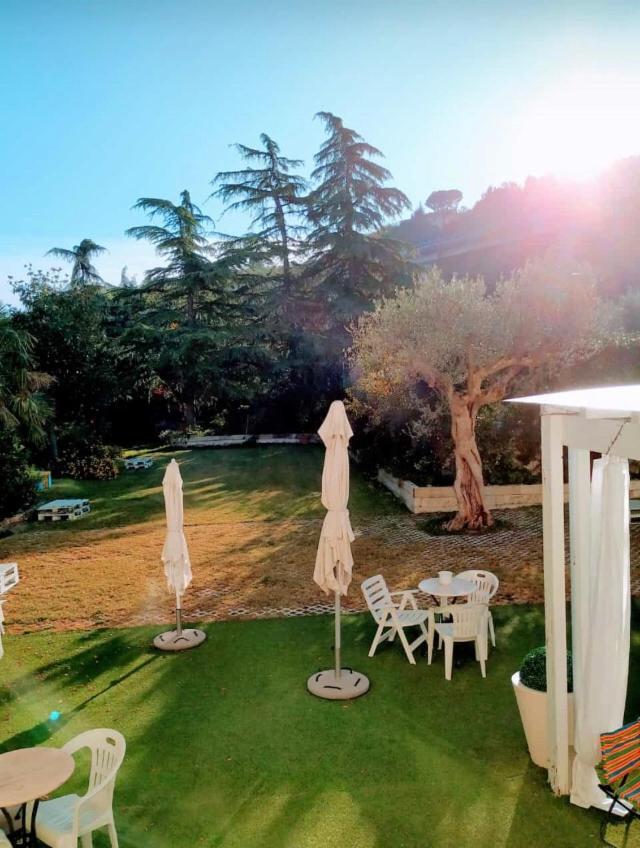 Ascoli Bonjour B&B & Apartments Parcheggio Privato & Giardino アスコリ・ピチェーノ エクステリア 写真