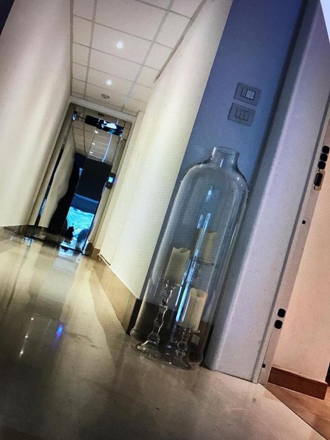 Ascoli Bonjour B&B & Apartments Parcheggio Privato & Giardino アスコリ・ピチェーノ エクステリア 写真